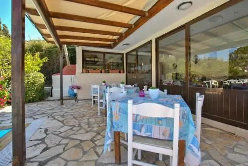 Moulinos Loft Apartment Svoronata